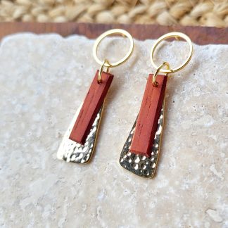 Boucles mon illuminée de bois