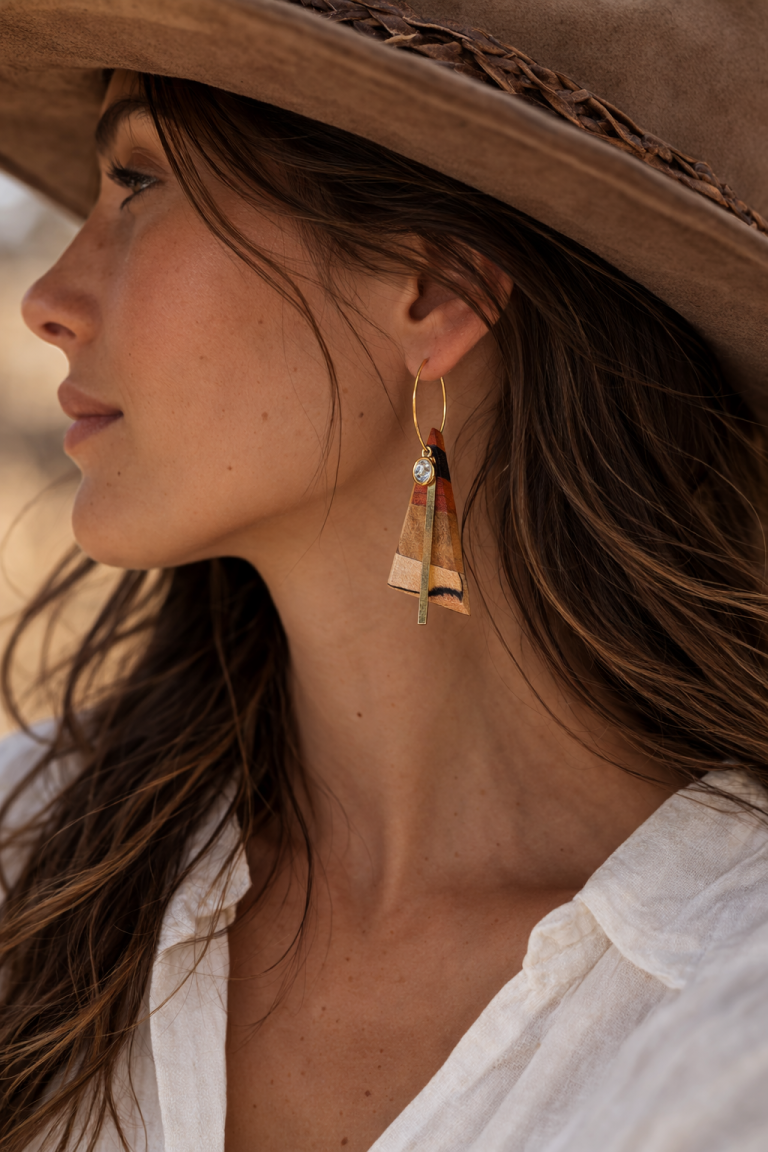 boucle-bois-chaud-cowgirl-solaire-été-soleil-fait-main-chaleur-acier-marie-wood-